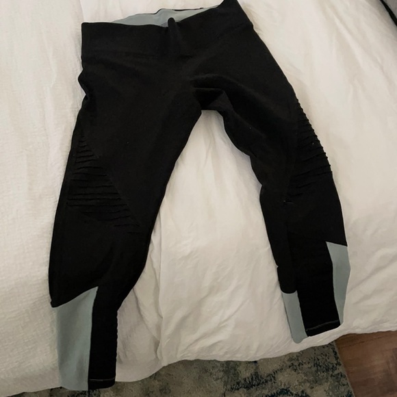 Pink leggings - Picture 1 of 3